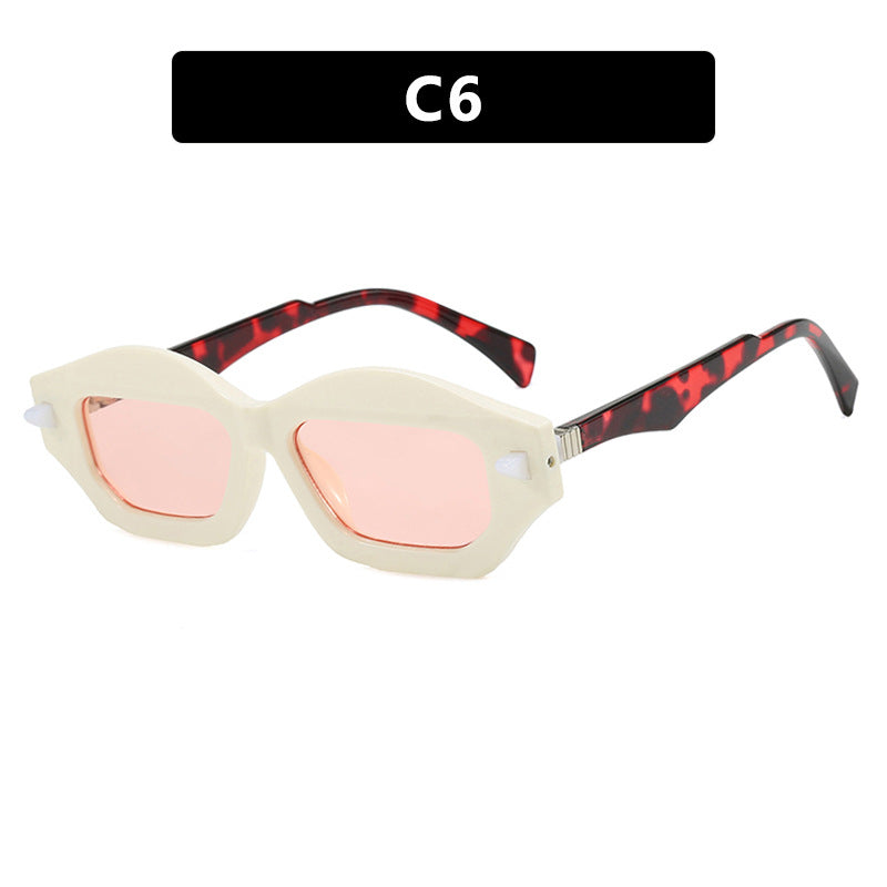 Irregular small frame sunglasses, high-end fashion show sunglasses, versatile, trendy, modern and fashionable sunglasses for women