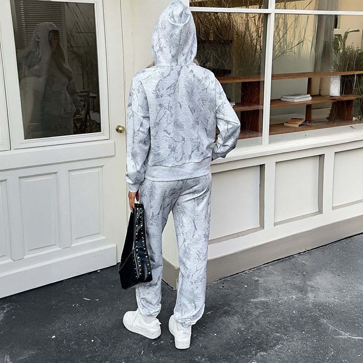 Casual long sleeved hoodie and long pants two-piece set