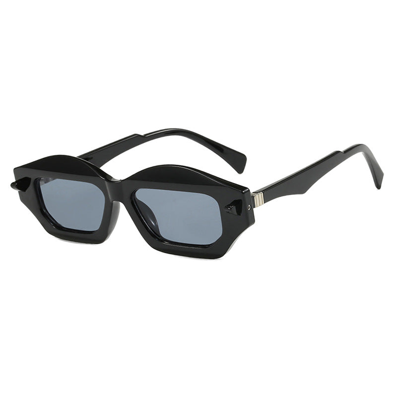 Irregular small frame sunglasses, high-end fashion show sunglasses, versatile, trendy, modern and fashionable sunglasses for women