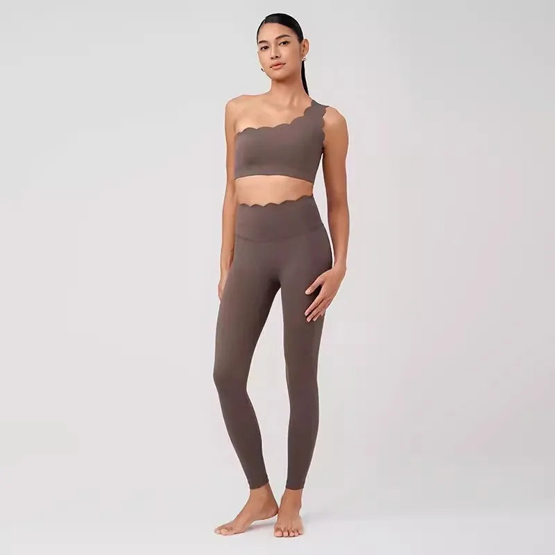 Mermaid Curve Nude Petal Shape Yoga Bra Suitable for High Intensity Exercise Bra Lycra One Shoulder Women's Pilates Sports Bra