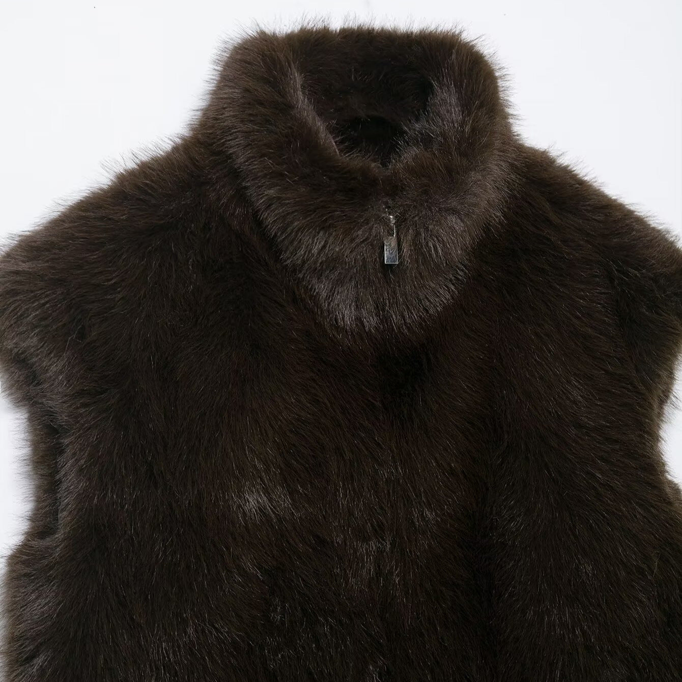 Artificial fur effect vest